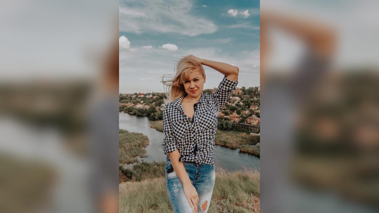 Webcam chat profile for LadyElyaWhisp: Sports