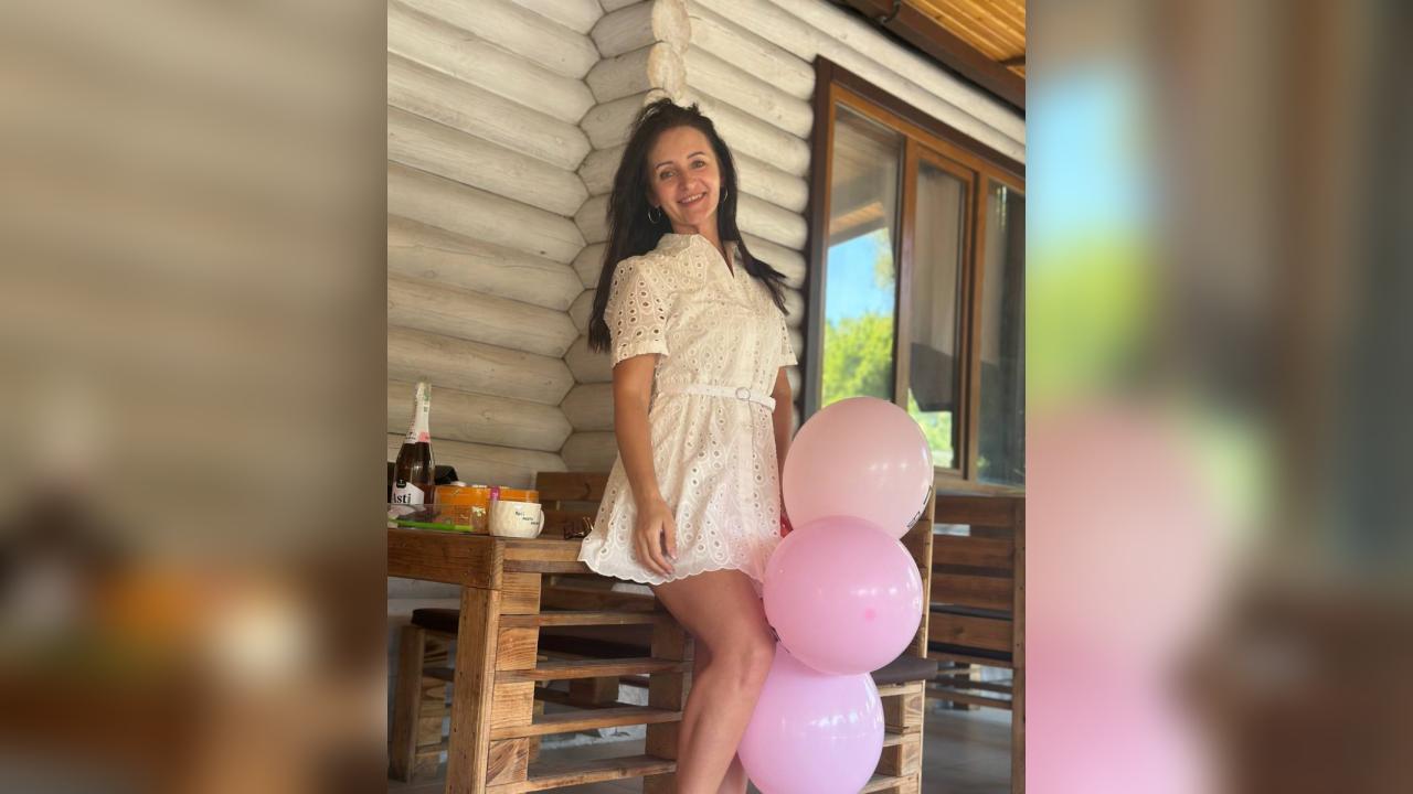 Webcam chat profile for Candys: Travel