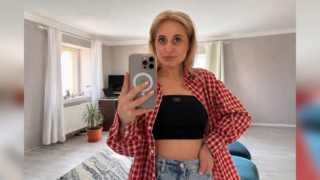 Webcam chat profile for InessBlonde: Outfits