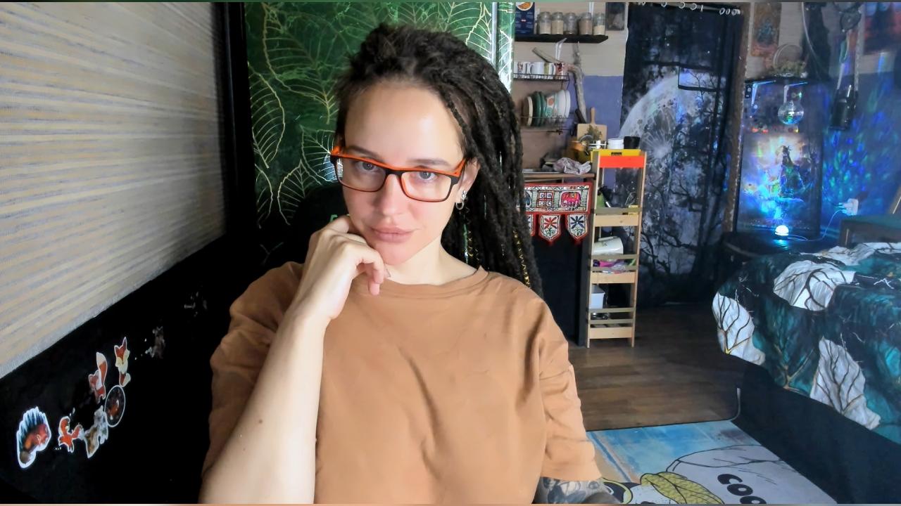 Webcam chat profile for LisaFoxy: Legs, feet & shoes