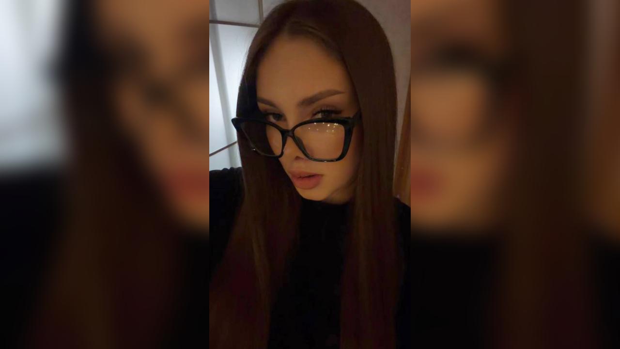 Webcam chat profile for Avianne: Ask about my Hobbies