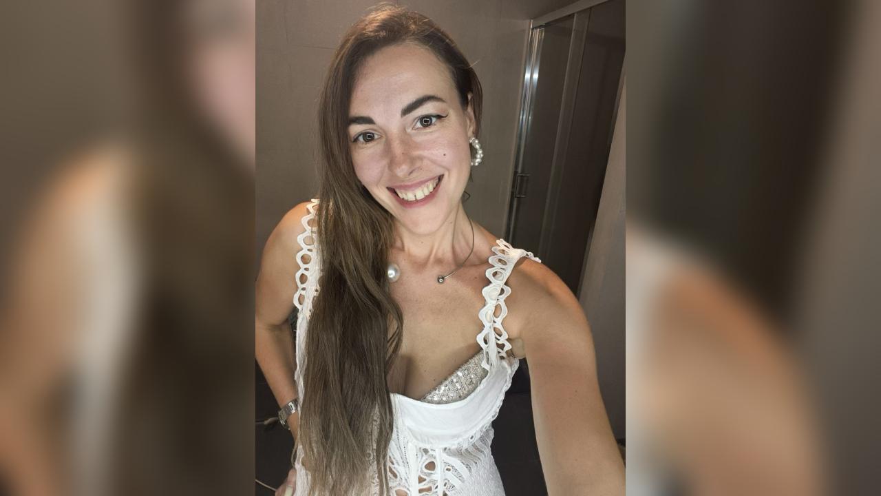 Webcam chat profile for VivienMuse: Outfits