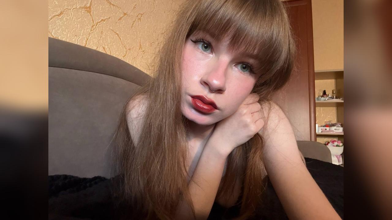 Webcam chat profile for Softkittyy: Outfits