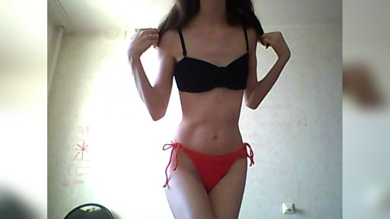 Webcam chat profile for Famefortune: Dancing
