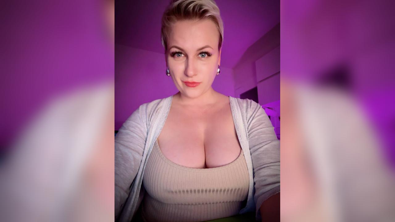 Webcam chat profile for YoutanPoluo