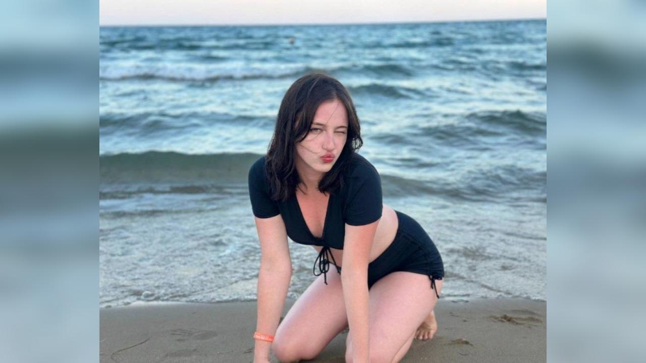 Webcam chat profile for Gabriellla: Outfits
