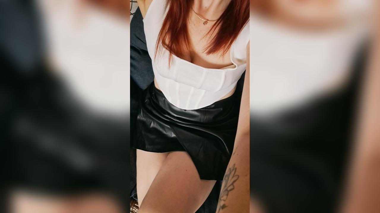 Webcam chat profile for DarkOrchid: Dominatrix