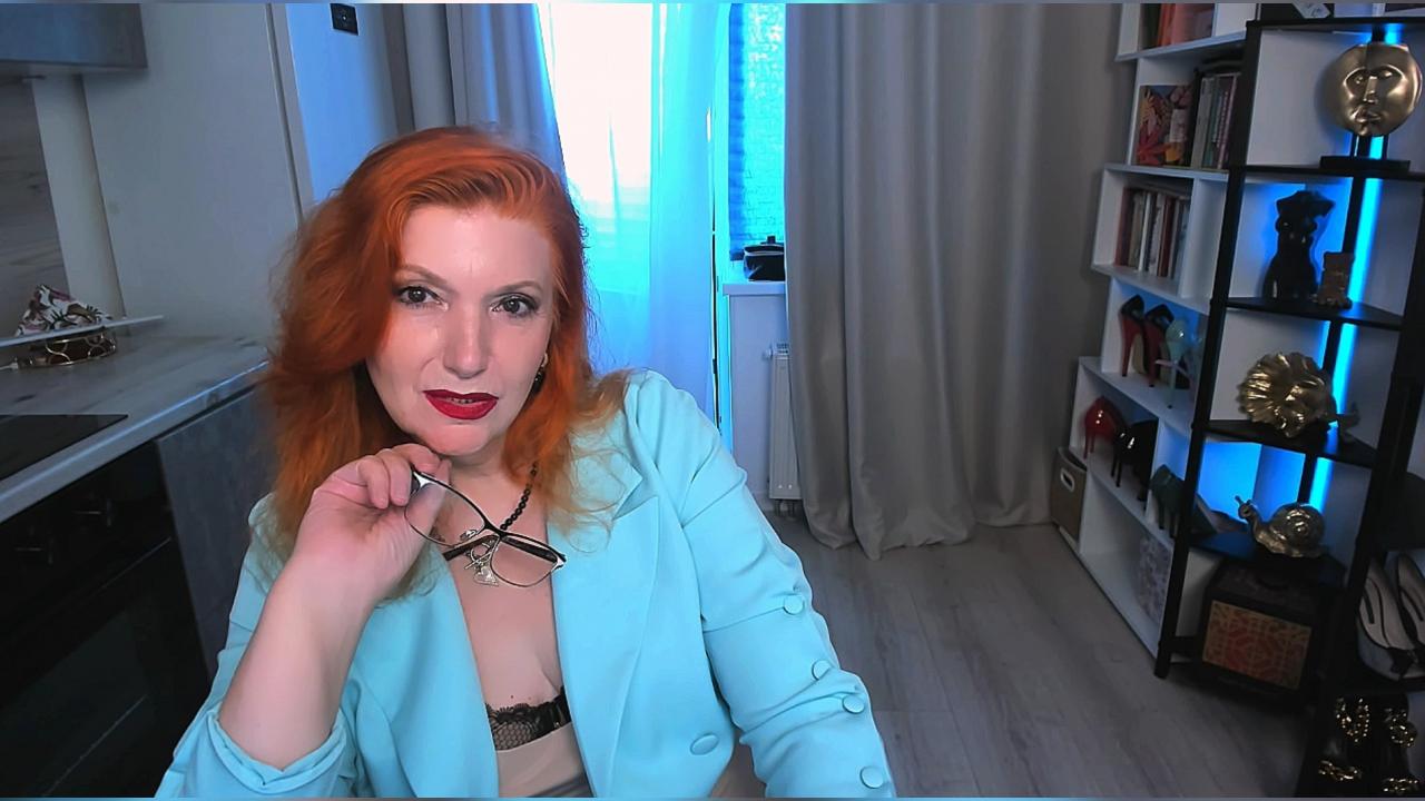 Webcam chat profile for AlmazFireFoxOne: Kissing