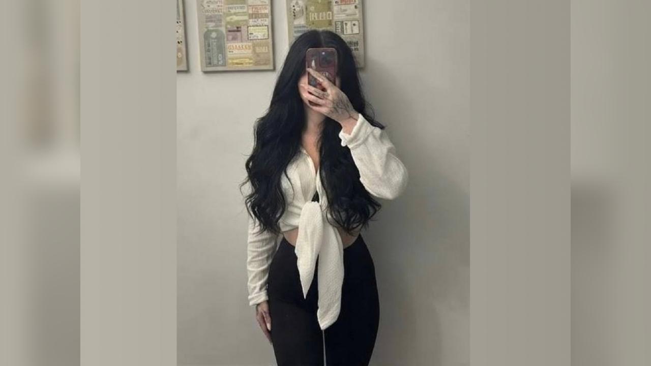 Webcam chat profile for RixiVee: Outfits