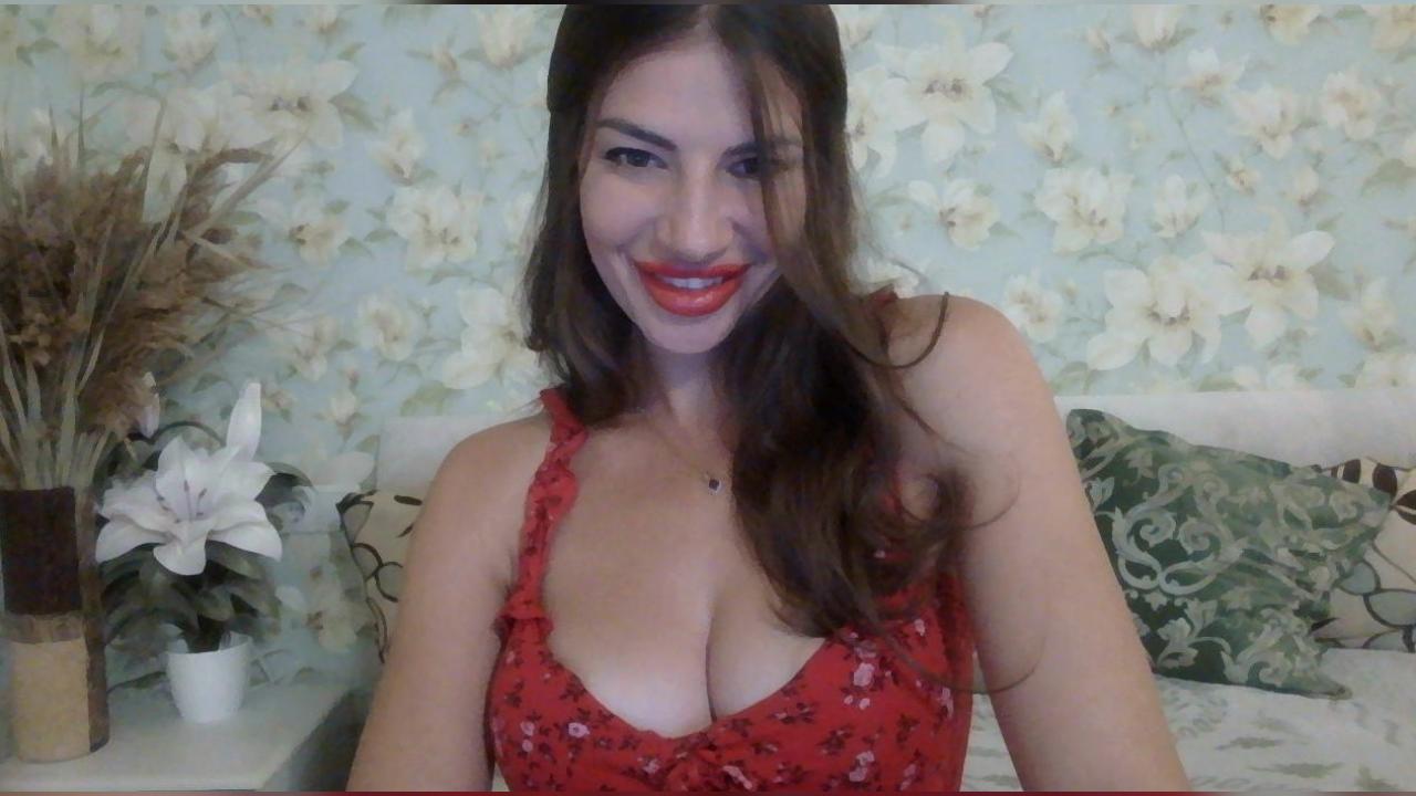 Webcam chat profile for julietta