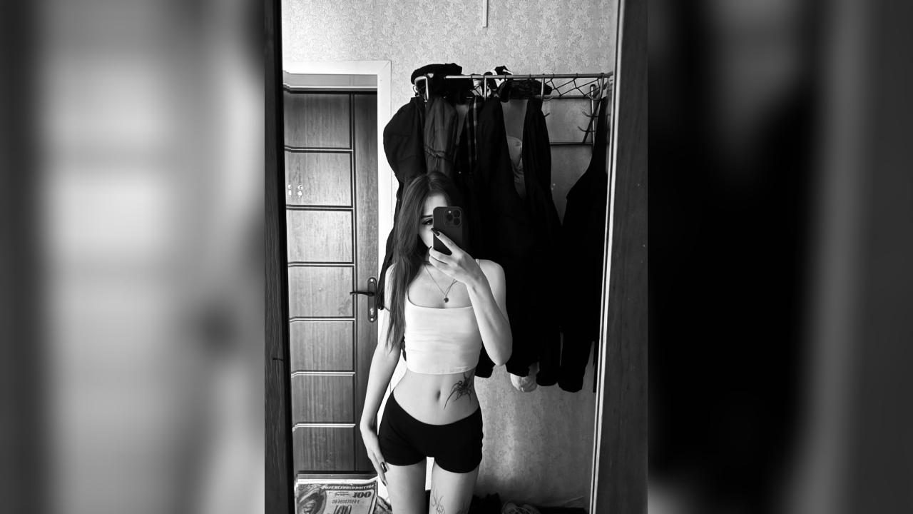 Webcam chat profile for Vellie54363