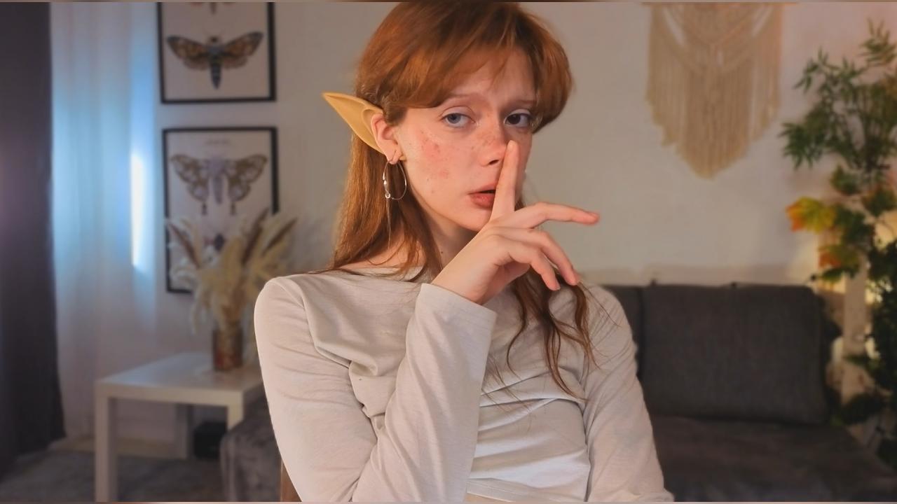 Webcam chat profile for SweetMell: Leather