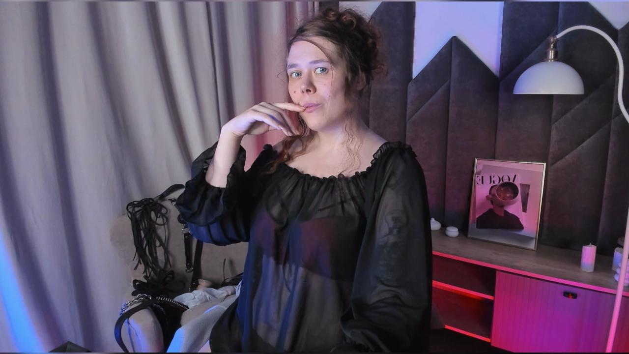Webcam chat profile for SophiePure: Bondage & discipline