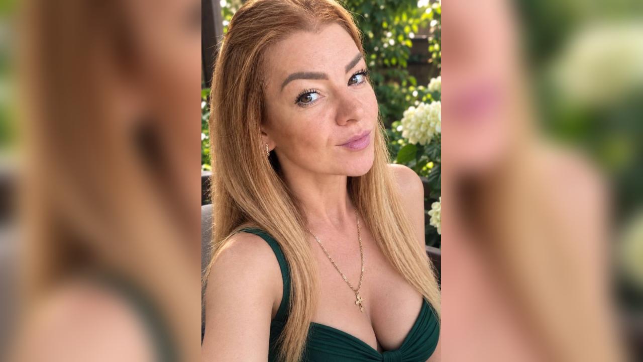 Webcam chat profile for EmiliaLynn: Ask about my Hobbies