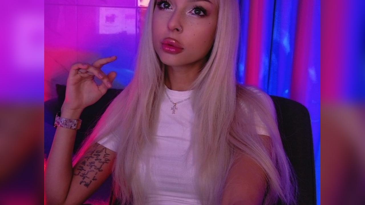 Webcam chat profile for AlaskaLane: Legs, feet & shoes