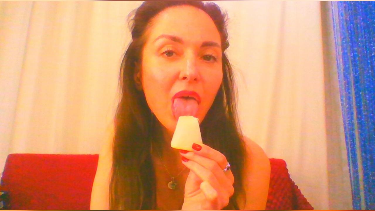 Webcam chat profile for PhialaBloom: Dominatrix