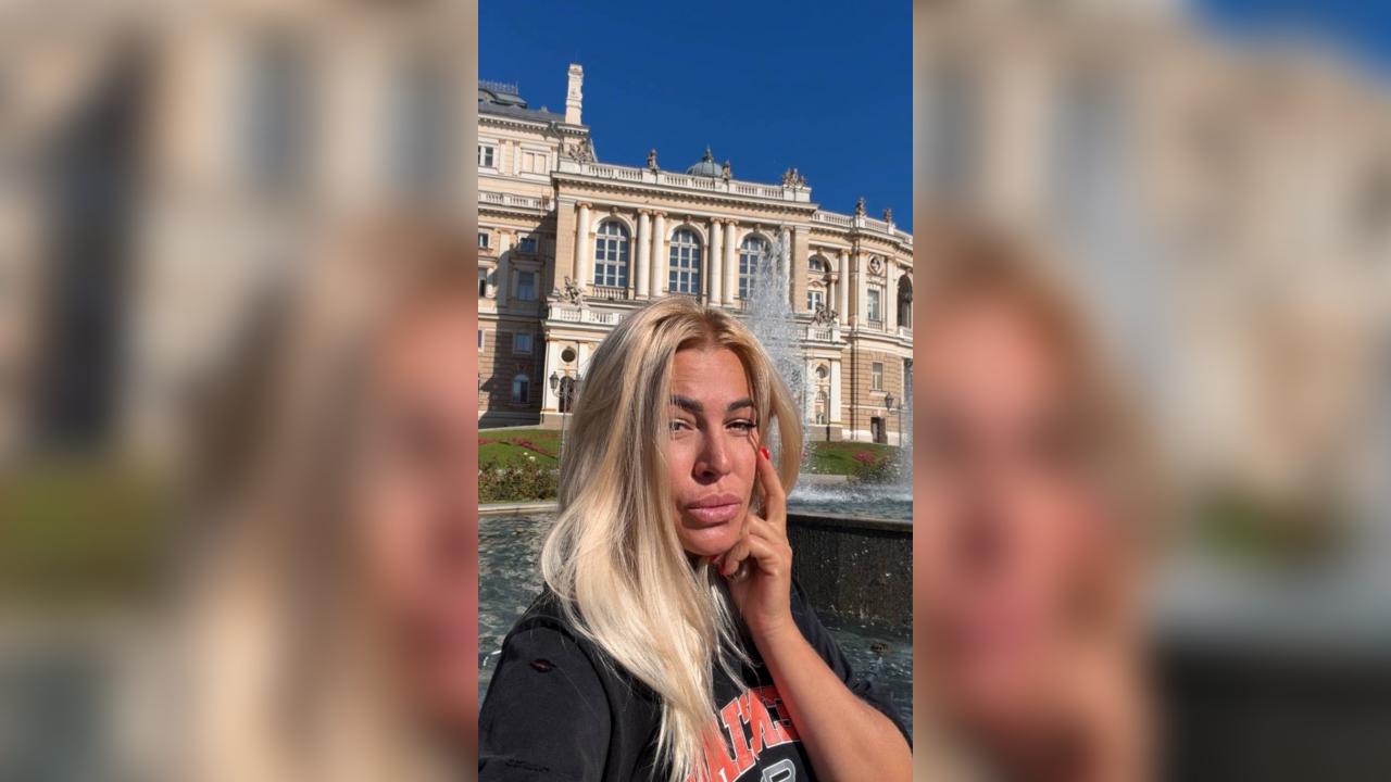 Webcam chat profile for Florielle: Ask about my Hobbies