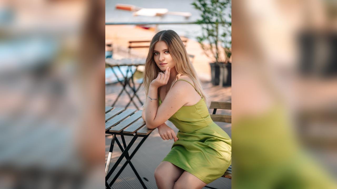 Webcam chat profile for BlondeFantasy: Ask about my other interests