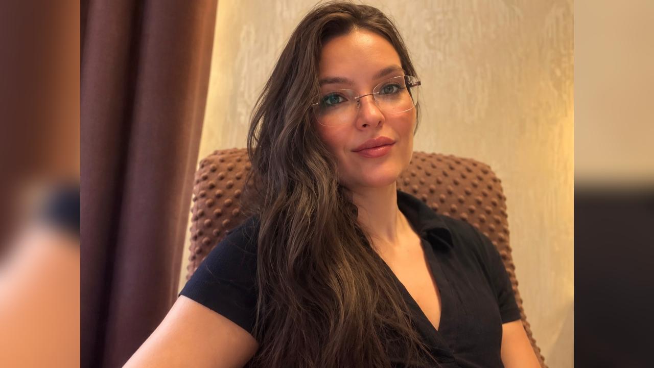 Webcam chat profile for VictoriaSky: Leather