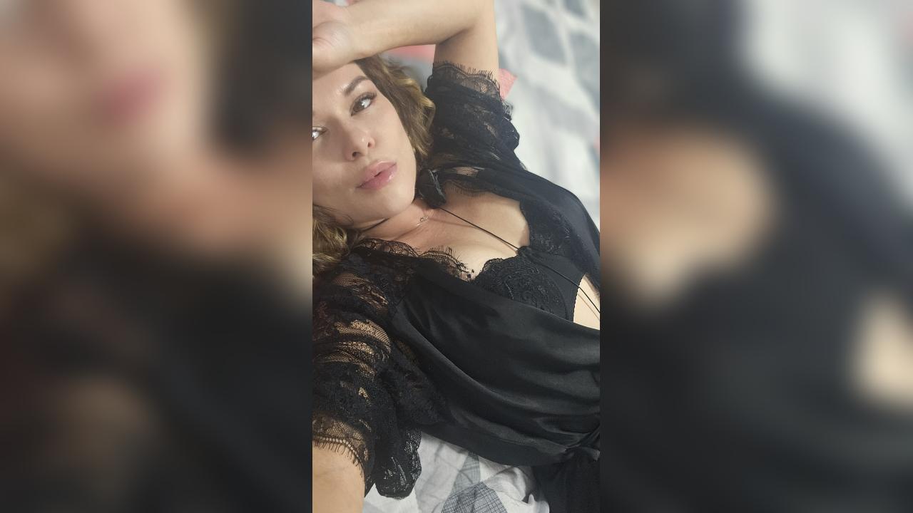 Webcam chat profile for LilitVibe: Legs, feet & shoes