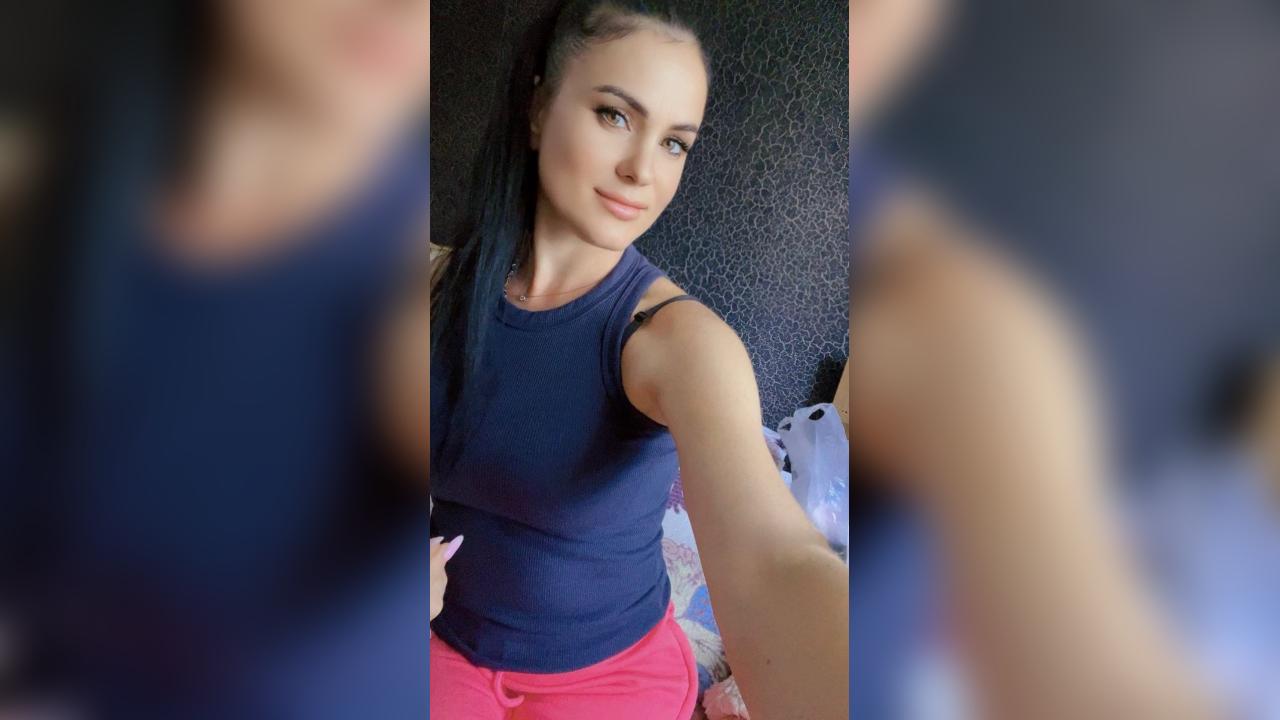 Webcam chat profile for xLadyOpal: Ask about my Hobbies