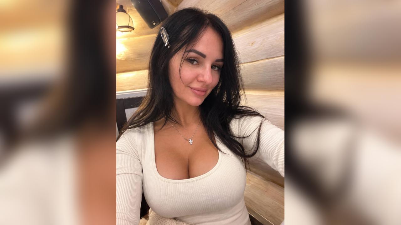 Webcam chat profile for SweetTemptress7: Ask about my other interests