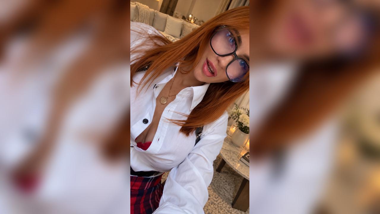 Webcam chat profile for MeltedHoney: Outfits