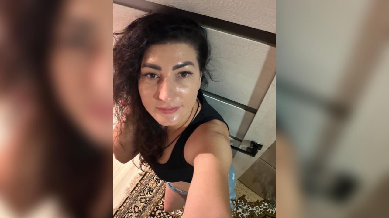 Webcam chat profile for 0ForU: Travel