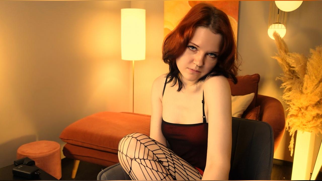 Webcam chat profile for GoddessAlice: Legs, feet & shoes
