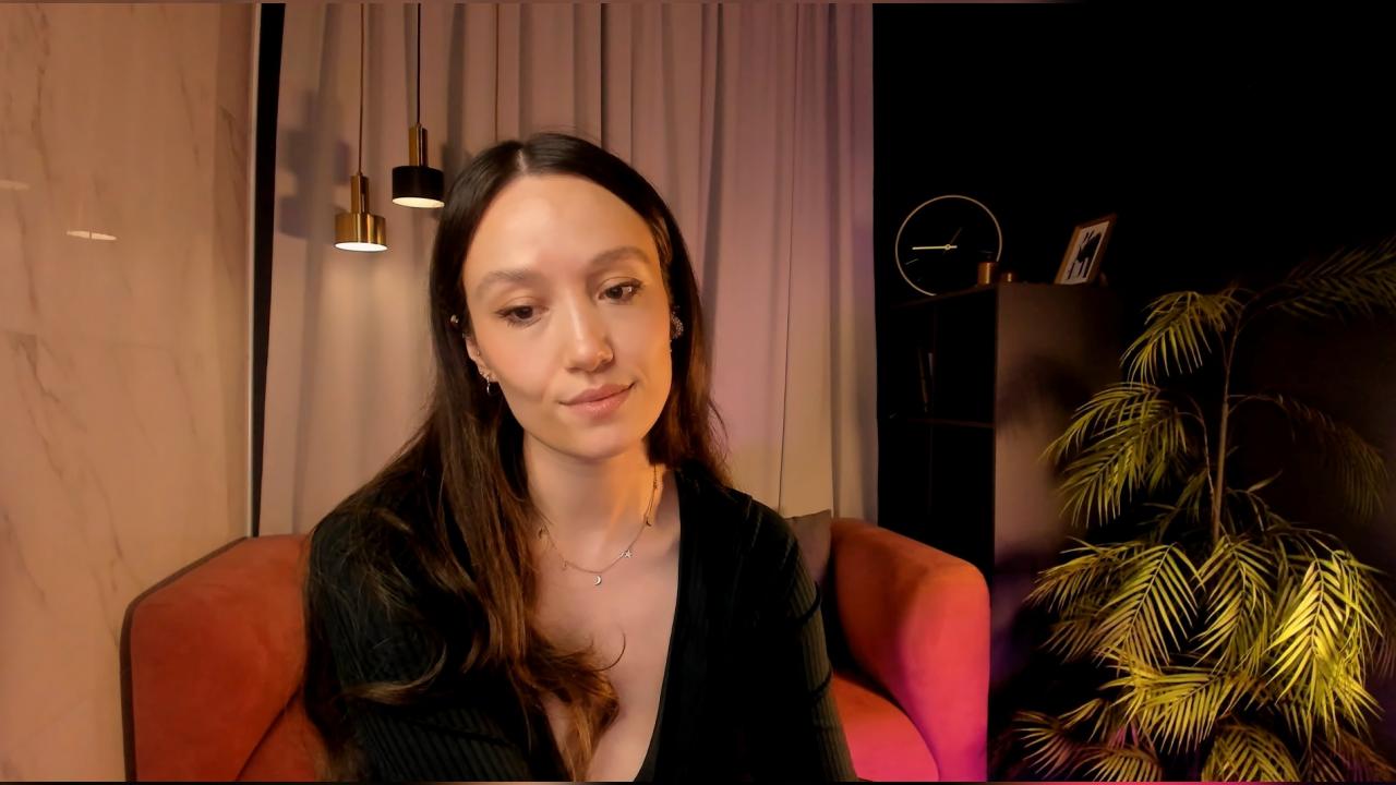 Webcam chat profile for AgnesGoddes: Legs, feet & shoes