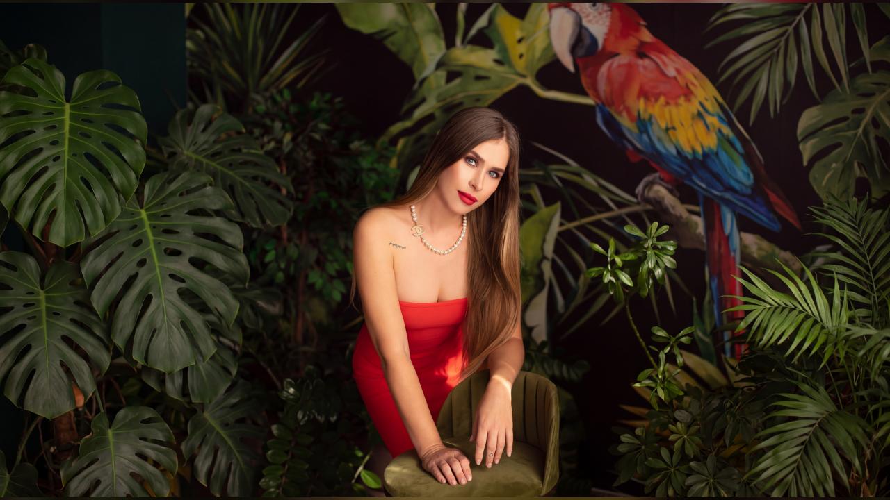 Webcam chat profile for AlexSia: Dancing