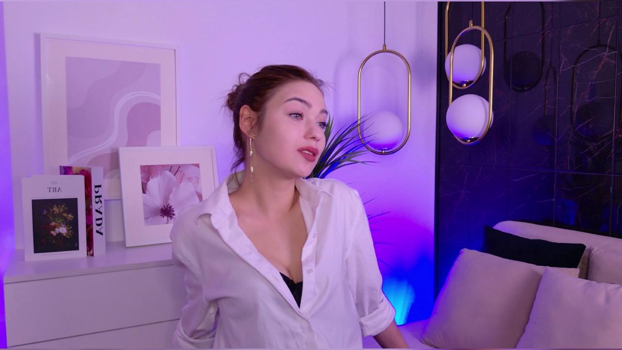 Webcam chat profile for AlysiaSun: Legs, feet & shoes