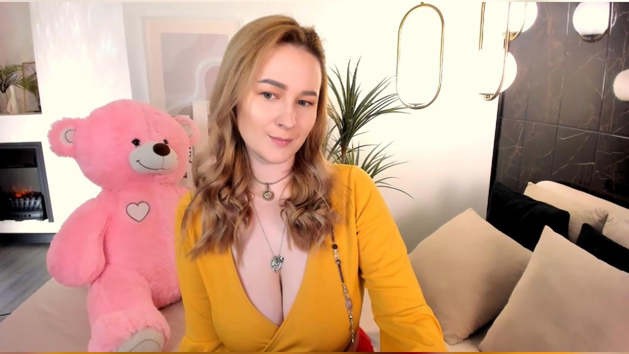 Webcam chat profile for EmmaBloomm: Dominatrix