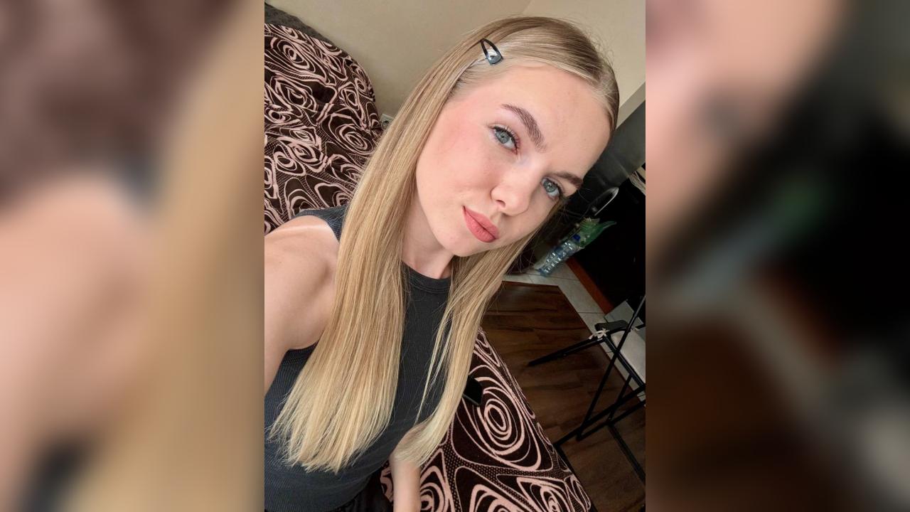 Webcam chat profile for Jessiebell1