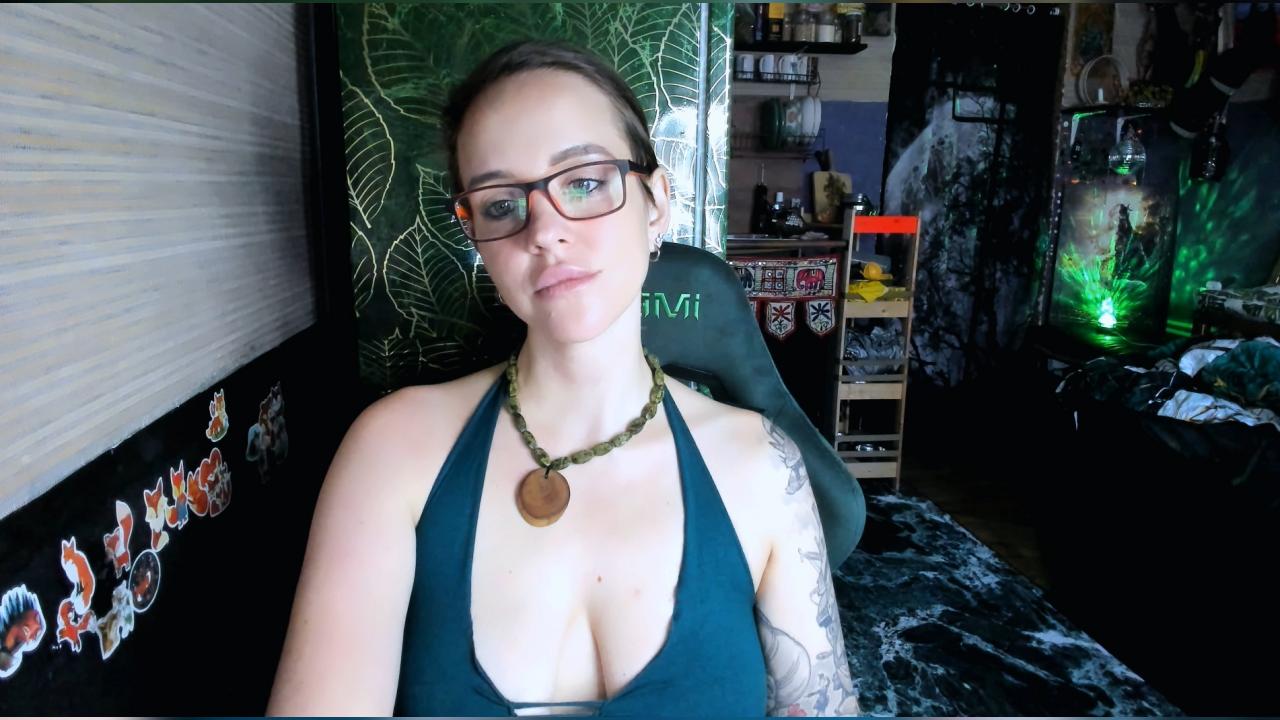 Webcam chat profile for LisaFoxy: Legs, feet & shoes