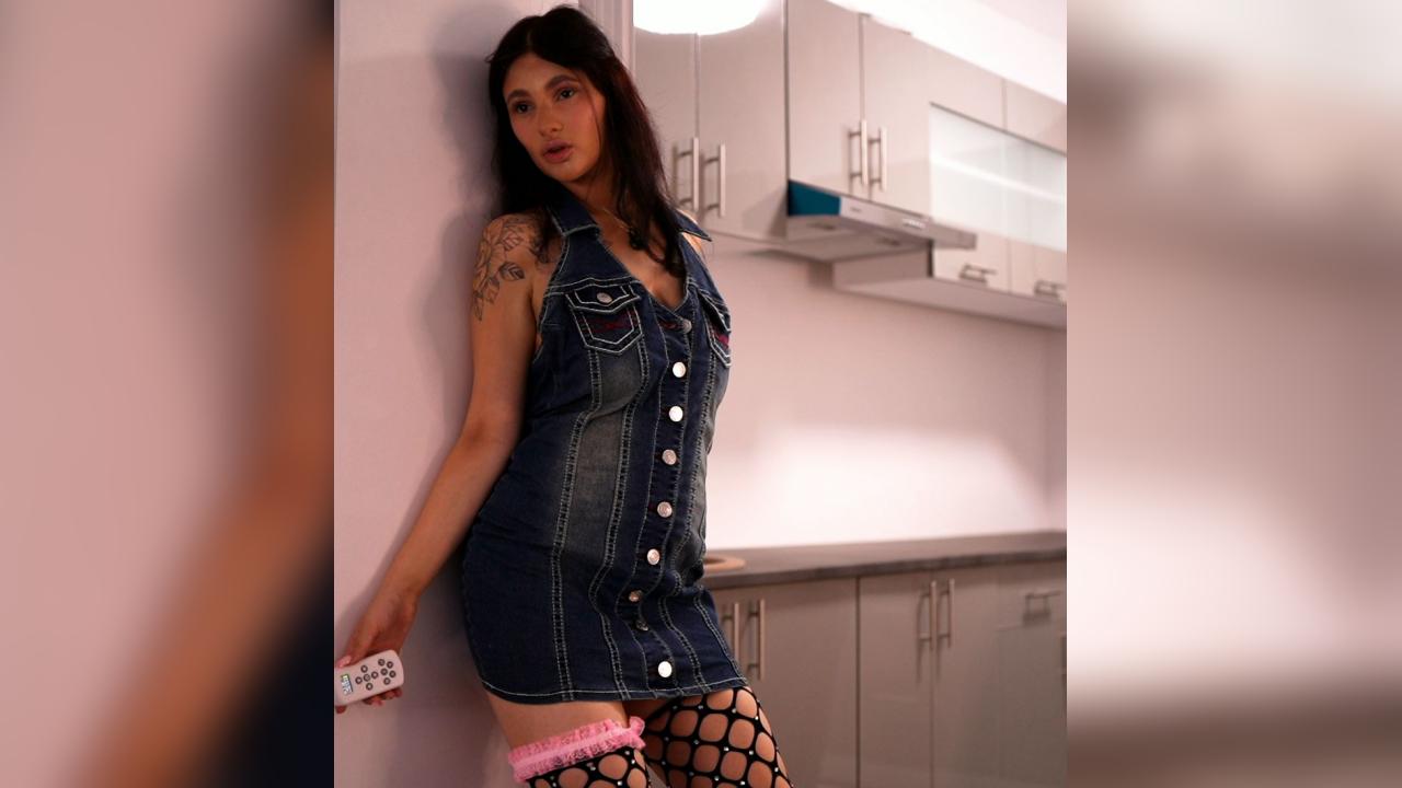 Webcam chat profile for SaschaBloom: Bondage & discipline