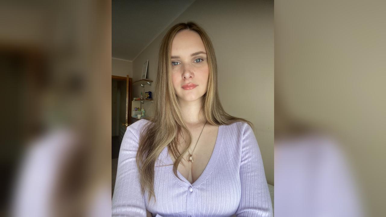 Webcam chat profile for LunaFortuna: Cooking