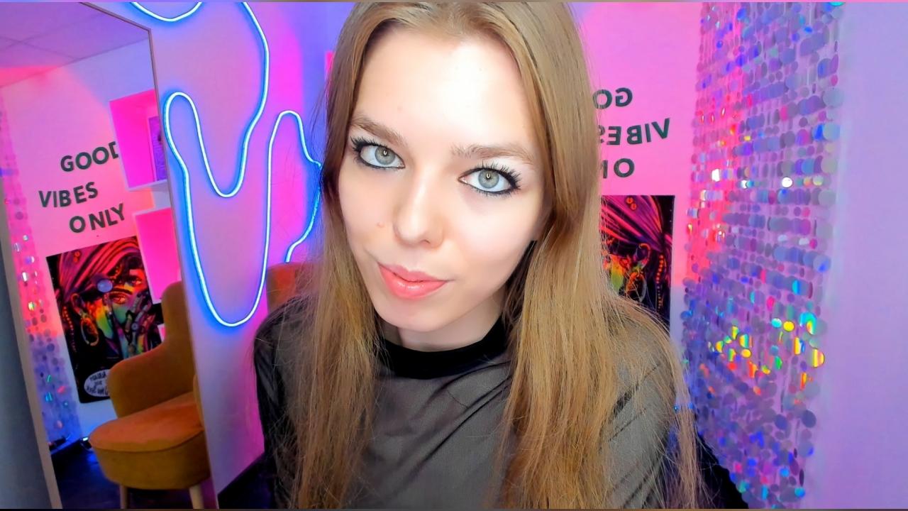 Webcam chat profile for TinaTayylor: Lingerie & stockings