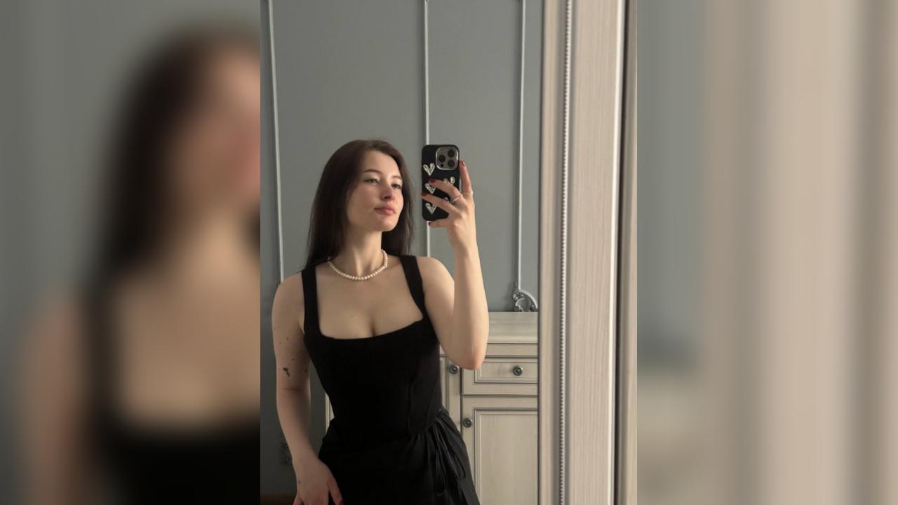 Webcam chat profile for LuneSia