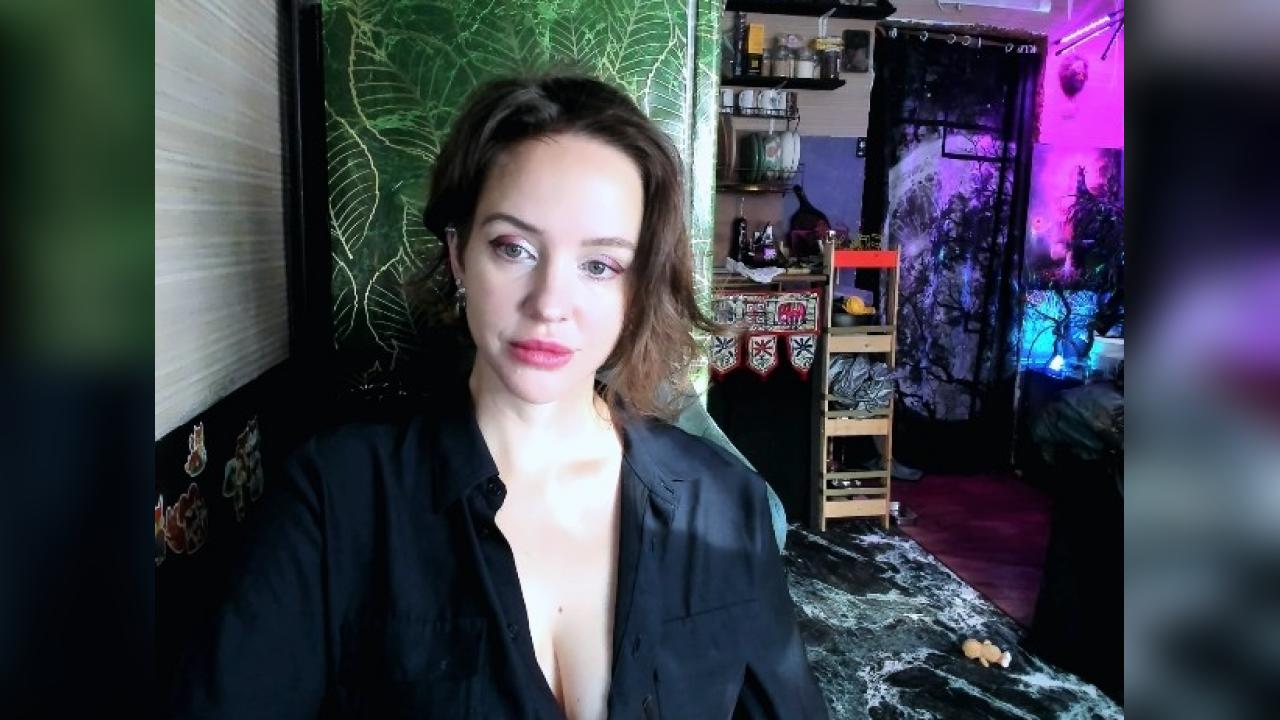 Webcam chat profile for LisaFoxy: Legs, feet & shoes