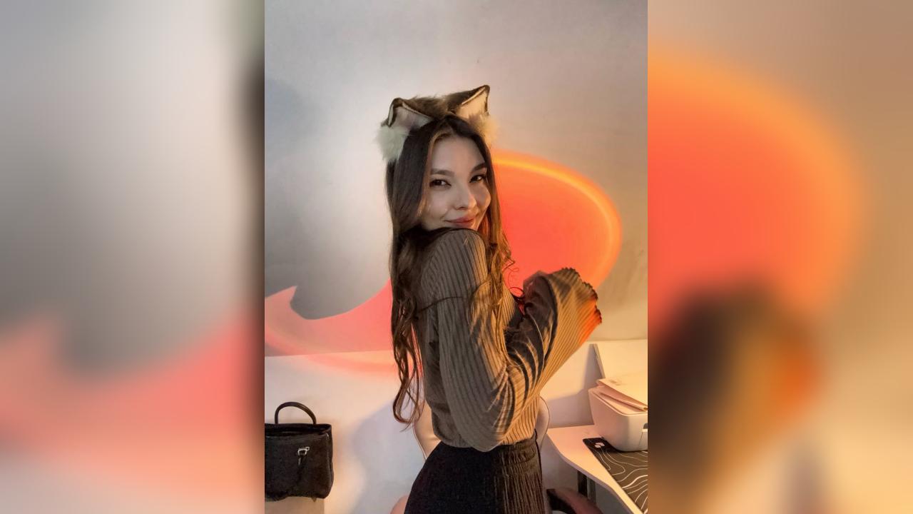 Webcam chat profile for luuna69
