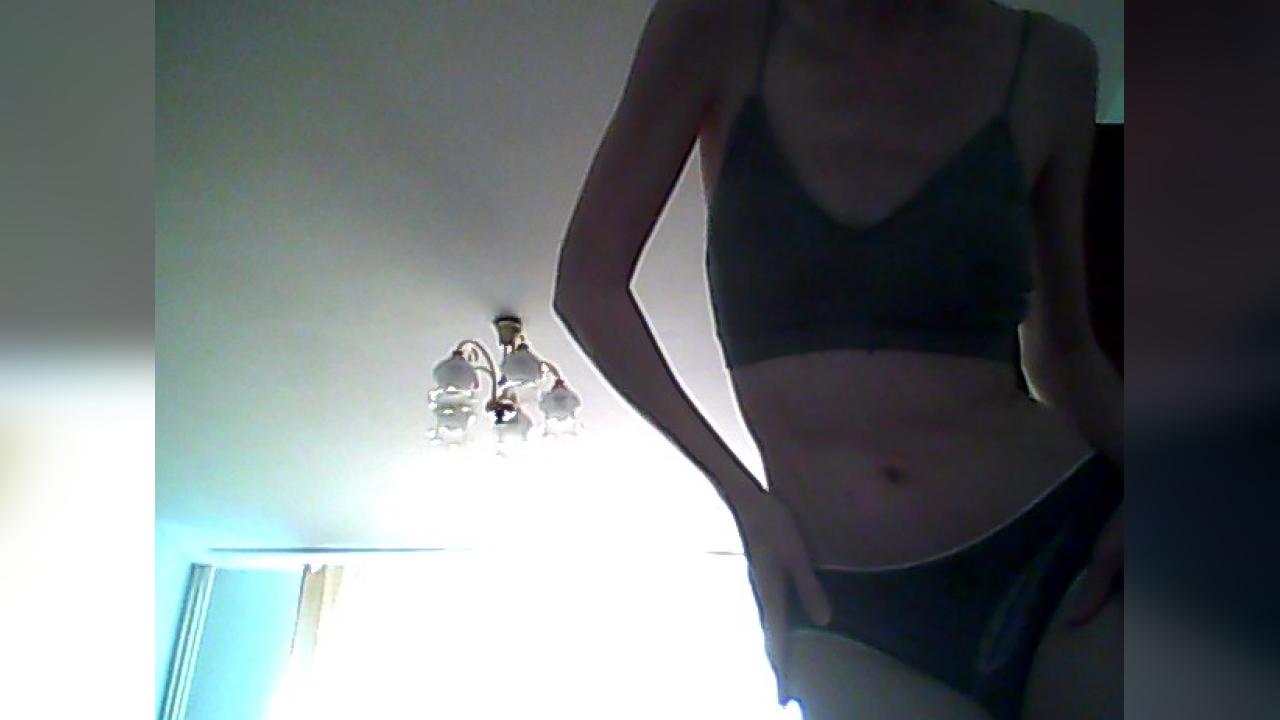 Webcam chat profile for Famefortune: Dancing