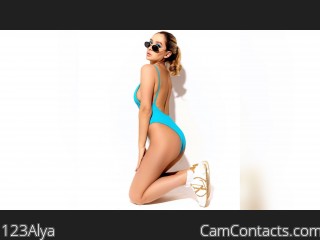 Webcam model 123Alya from CamContacts