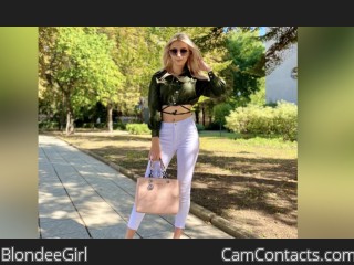 Webcam model BlondeeGirl from CamContacts