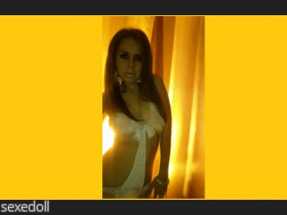 Webcam model sexedoll from CamContacts