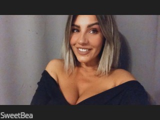 Webcam model SweetBea from CamContacts