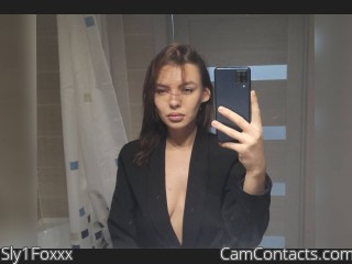 Webcam model Sly1Foxxx from CamContacts