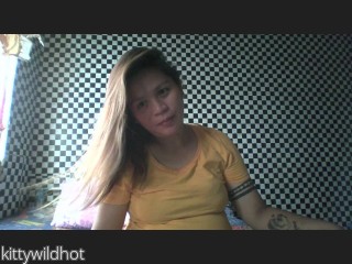 Webcam model kittywildhot from CamContacts