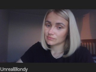 Webcam model UnrealBlondy from CamContacts