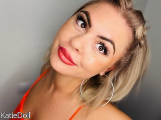 Webcam model KatieDoll from CamContacts